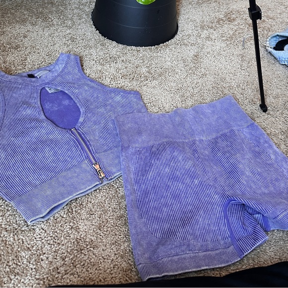 Bo and tee - Picture 3 of 3